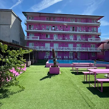 Casa Barbie Costinesti - Oferim Intrare Gratuita La Nibiru Si Este La Doar 3 Min Pe Jos 科斯蒂内什蒂