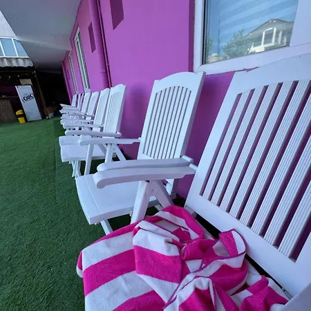Casa Barbie Costinesti - Oferim Intrare Gratuita La Nibiru Si Este La Doar 3 Min Pe Jos