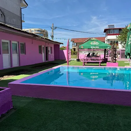 Casa Barbie Costinesti - Oferim Intrare Gratuita La Nibiru Si Este La Doar 3 Min Pe Jos 旅馆