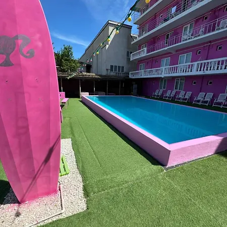Casa Barbie Costinesti - Oferim Intrare Gratuita La Nibiru Si Este La Doar 3 Min Pe Jos *